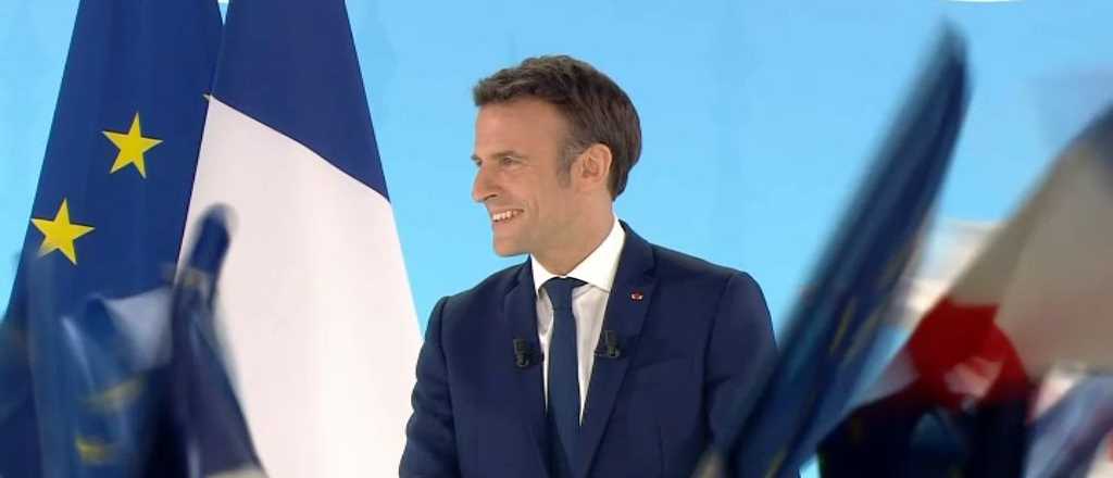 Emmanuel Macron y Marine Le Pen pasan a la segunda vuelta en Francia