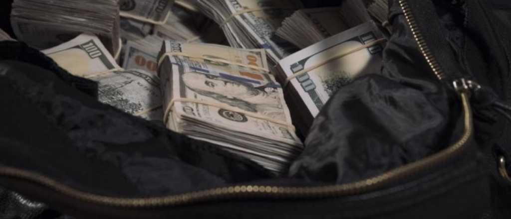 Una anciana cayó en el "cuento del tío" y le robaron 300 mil dólares