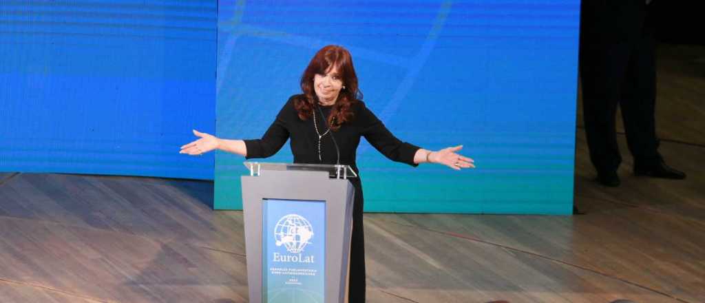 La UIF y la AFIP pidieron archivar una causa contra Cristina Kirchner