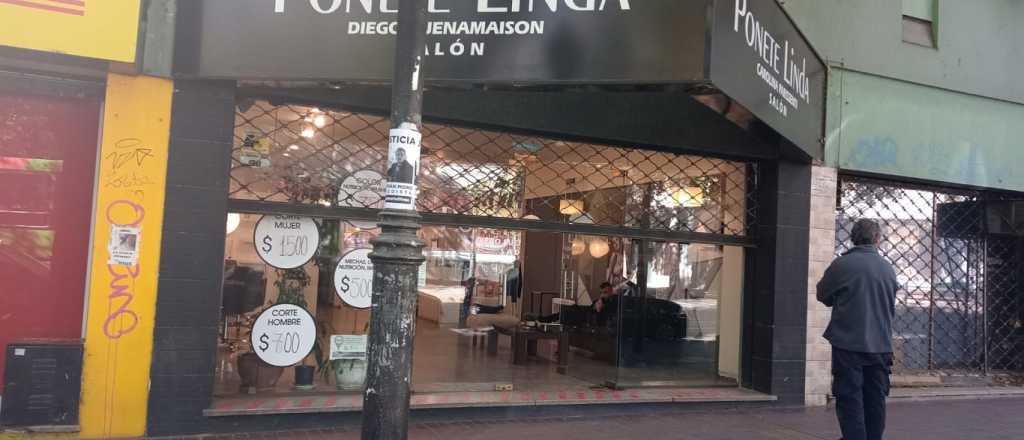 Robaron $150 mil en una peluquería del centro