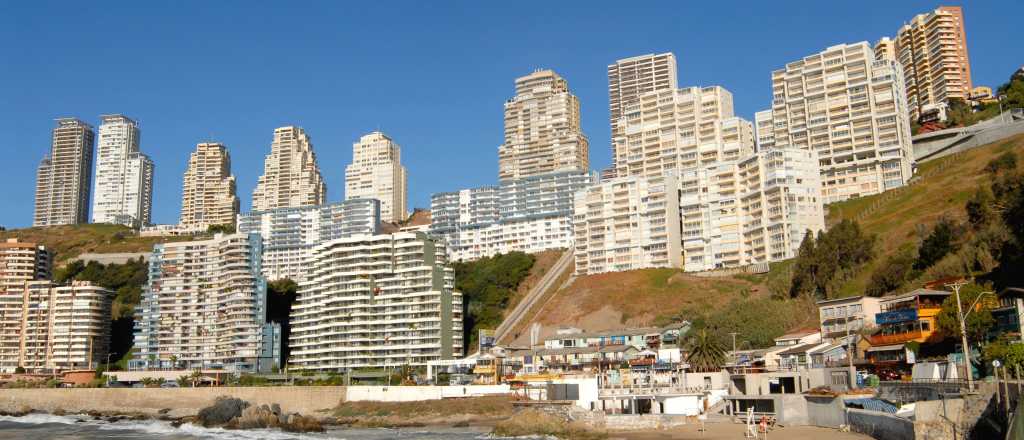 Chile flexibiliz&oacute; el ingreso: vacunas, seguro de salud y declaraci&oacute;n jurada 