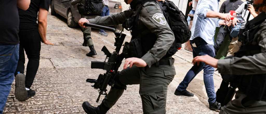 Disturbios entre palestinos y policías israelíes dejan varios heridos