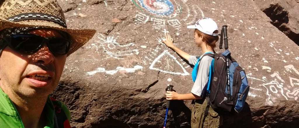 El sendero en el piedemonte mendocino que lleva a una misteriosa formaci&oacute;n