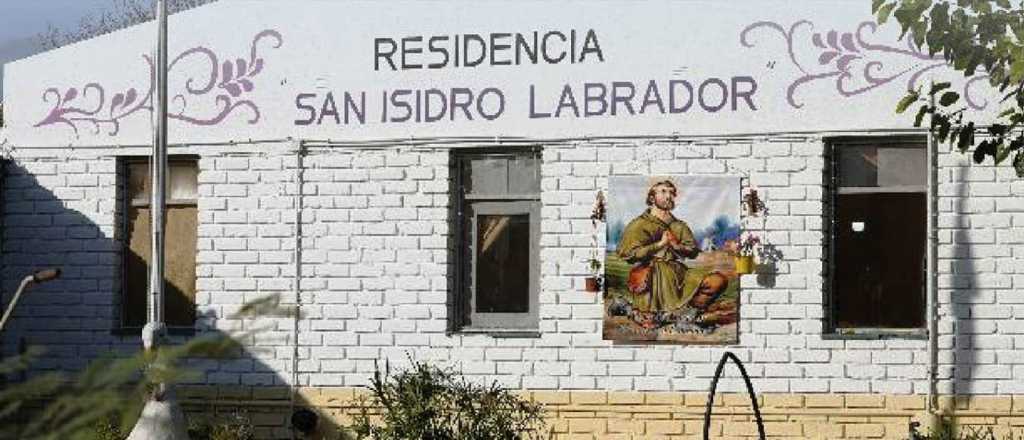 Echaron a la cuidadora de un hogar de Rivadavia por robarle a un anciano