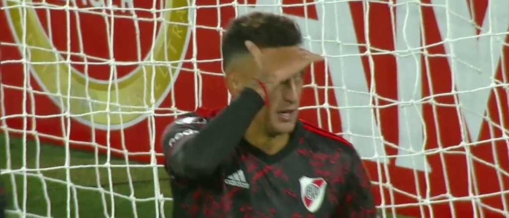 El ins&oacute;lito detalle en la camiseta que us&oacute; Su&aacute;rez para jugar en River