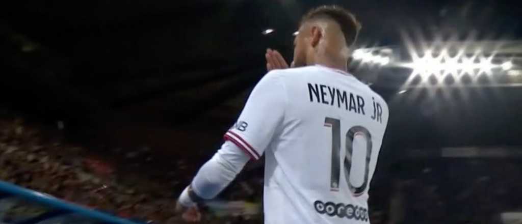 La llamativa reacción de Neymar ante el rechazo de los hinchas