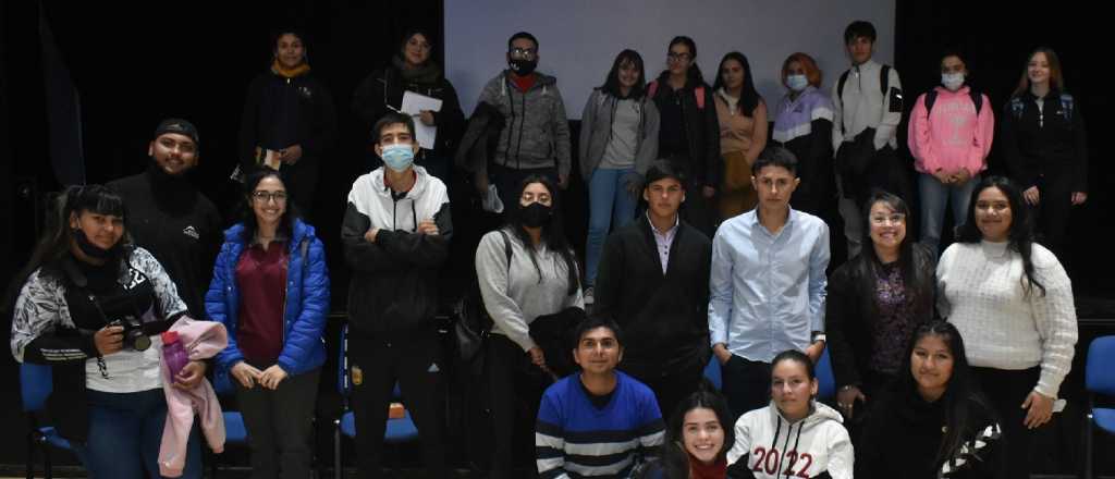 Los jóvenes de Lavalle participaron de un foro sobre la pospandemia