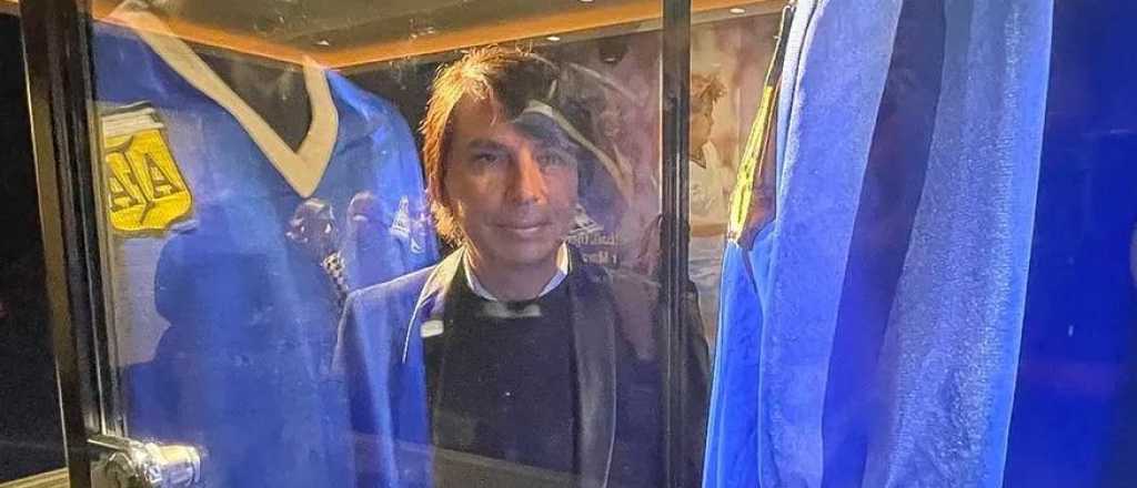 Un argentino no pudo comprar la camiseta de Maradona y lloró en vivo