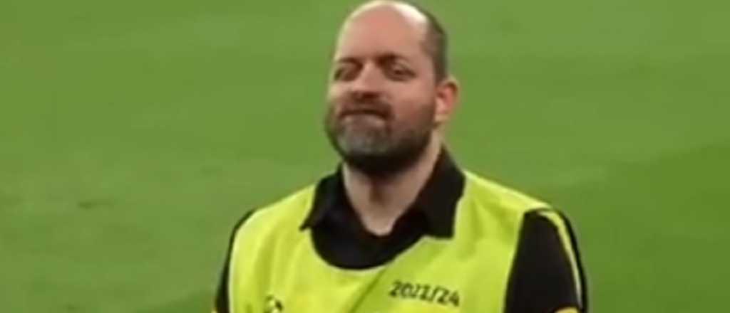 La reacción viral del guardia que no pudo ver los goles del Real Madrid