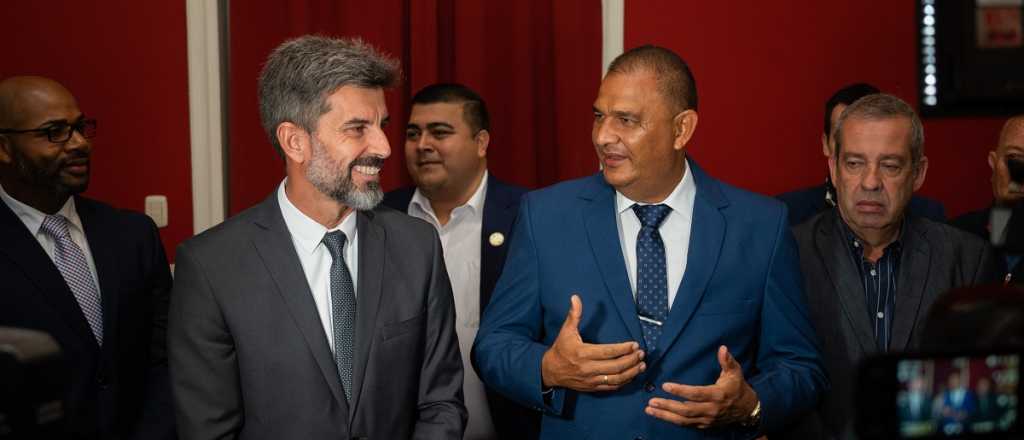 Ulpiano Suarez se reunió con empresarios y alcaldes costarricenses