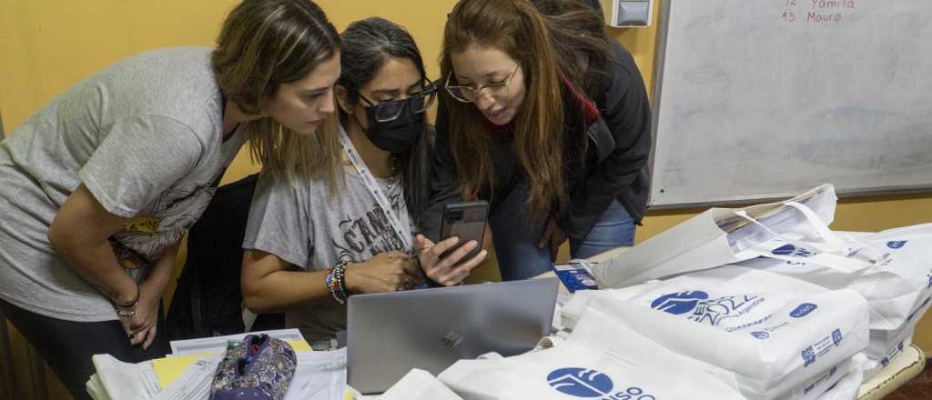 Comenz&oacute; el Censo presencial en 15 millones de viviendas