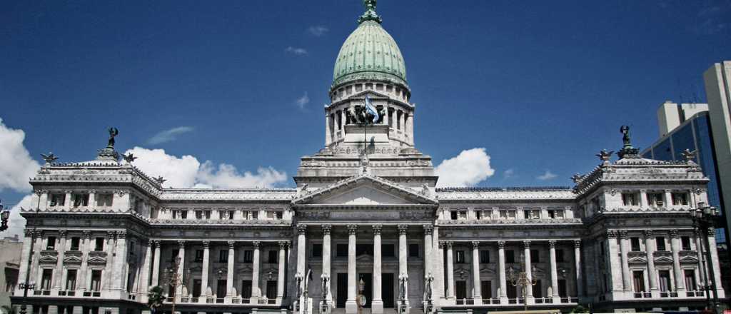 &iquest;Cu&aacute;nto debe ganar un legislador?