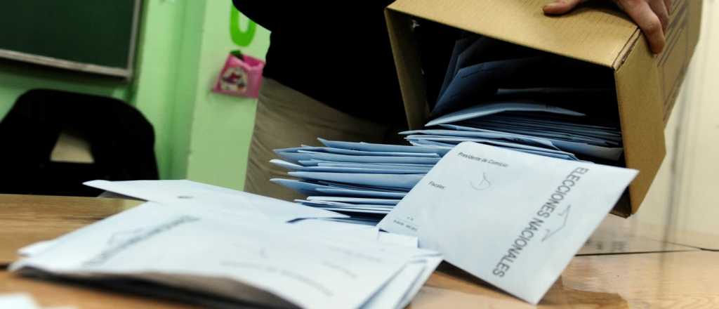 ¿A qué precandidatos votarían los mendocinos?