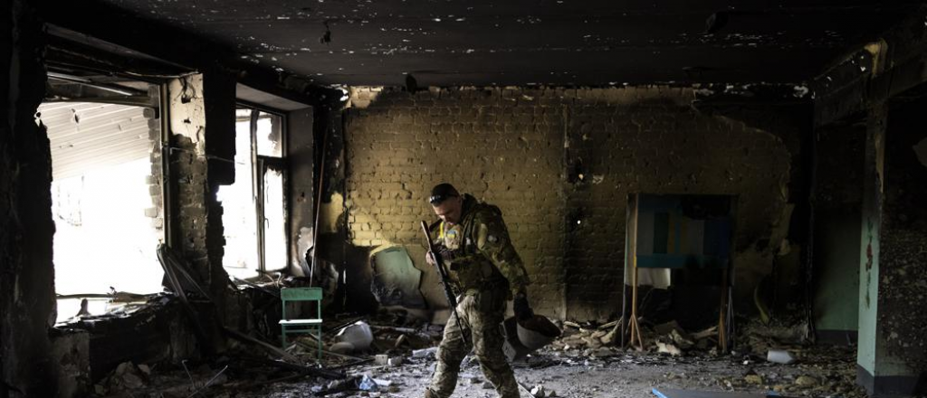 Rusia afirma haber tomado el control total de Mariupol