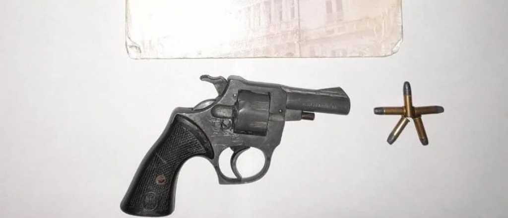 Un nene de 8 años llevó un arma cargada a una escuela