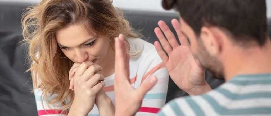 ¿De qué se trata la inexpresividad emocional?