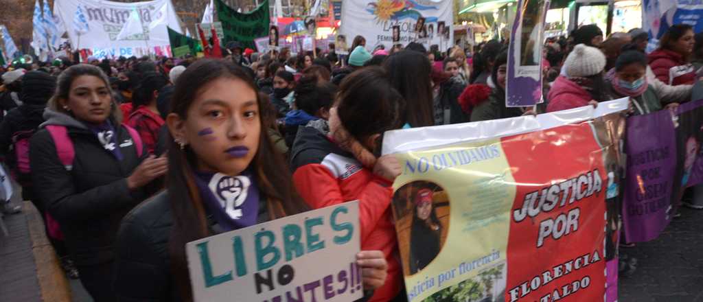 Ni Una Menos en Mendoza: "Dejen de matarnos y desaparecernos"