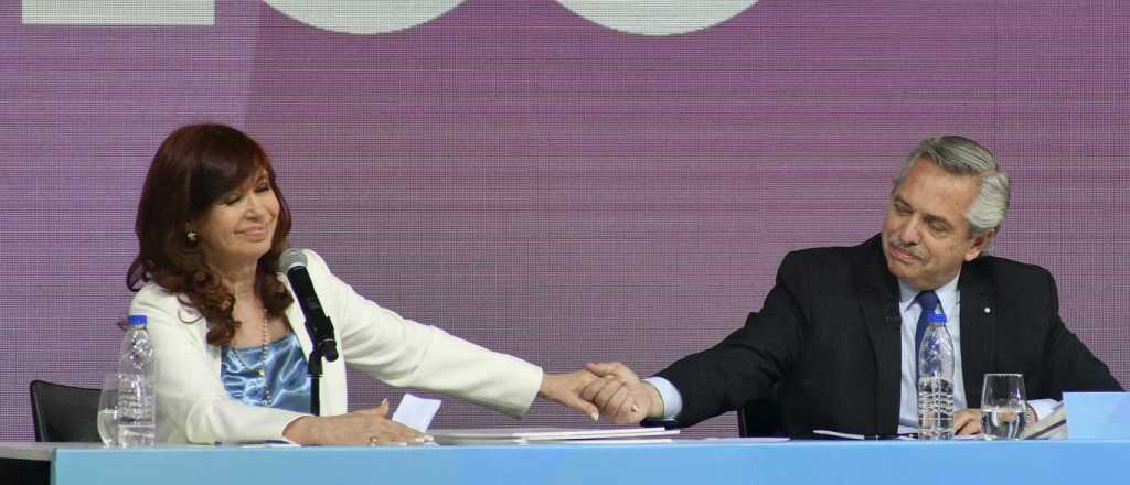 El presidente junto a Cristina Kirchner pidió "aunar esfuerzos"