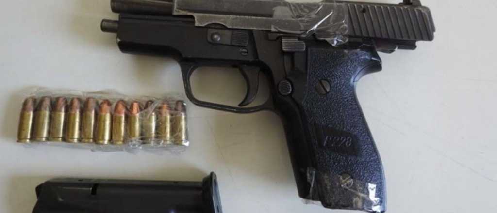 Condenaron a un hombre que llevaba un arma y una m&aacute;scara del personaje de terror Jason