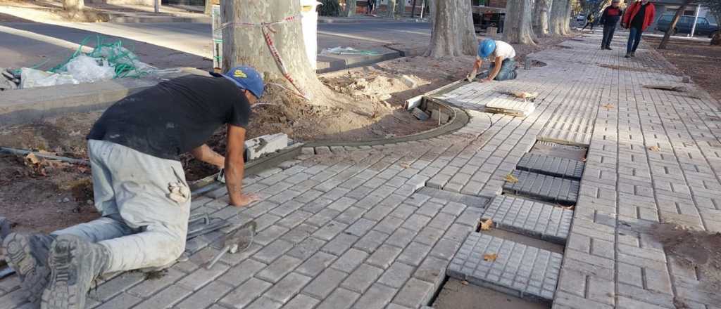 San Rafael finaliza sus arreglos en la Plaza Independencia