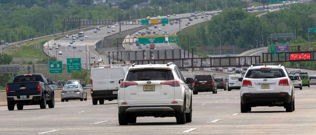Aumento hist&oacute;rico del precio de la nafta en Estados Unidos
