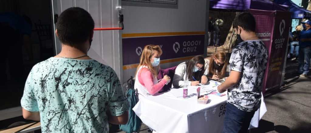 Godoy Cruz vacunará en escuelas, centros de jubilados y polideportivos