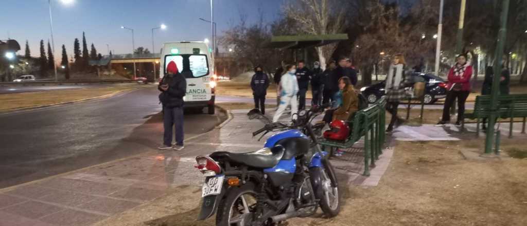 Un camionero atropell&oacute; a un motociclista y escap&oacute;, en Guaymall&eacute;n