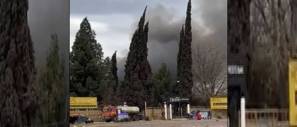 Se incendió el salón "Hostal de Los Andes" de Guaymallén