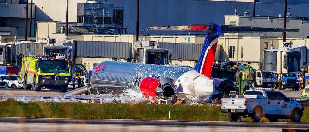 Video: un avión con 126 pasajeros se incendió en el aeropuerto de Miami