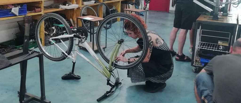 Llega un curso de reparación de bicicletas a Godoy Cruz