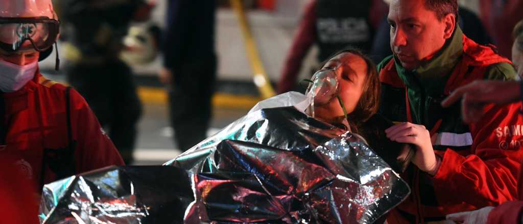 Tres ni&ntilde;os y dos mujeres murieron en un incendio en un edificio de Recoleta