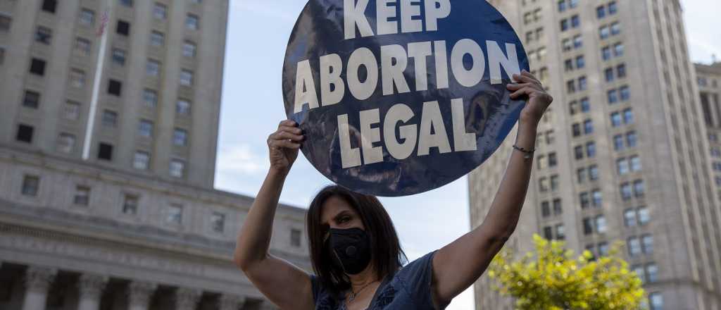 La Corte Suprema de EEUU revoca el derecho constitucional al aborto