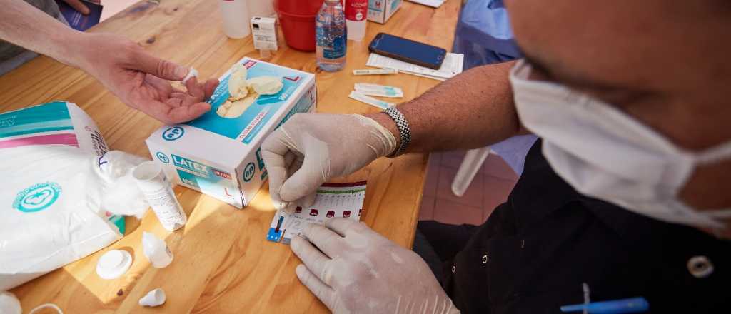 Mendoza realiza test gratuitos de VIH
