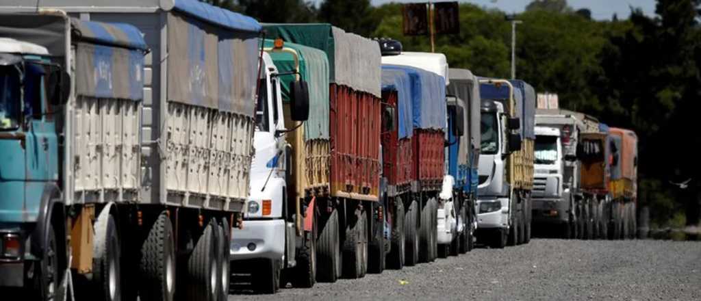 El Gobierno Nacional afirma que en 15 días se solucionará la falta de gasoil