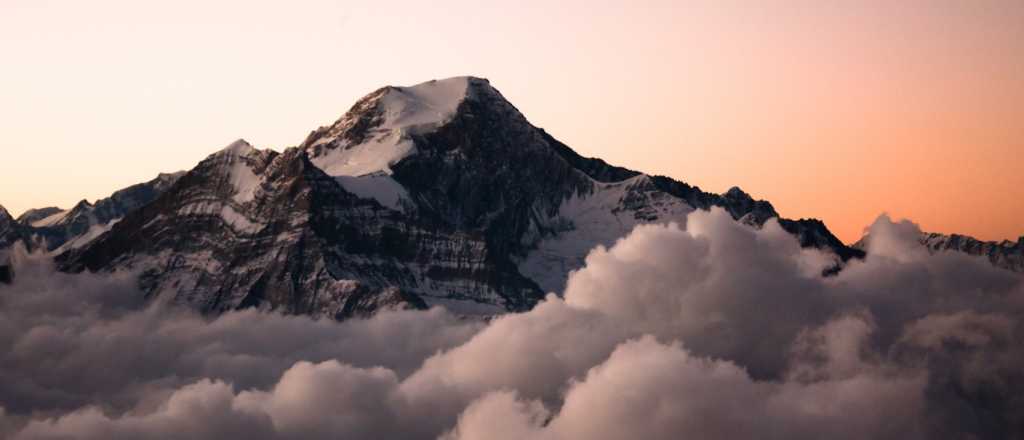 Creció la actividad volcánica en el Tupungatito y podría haber más sismos
