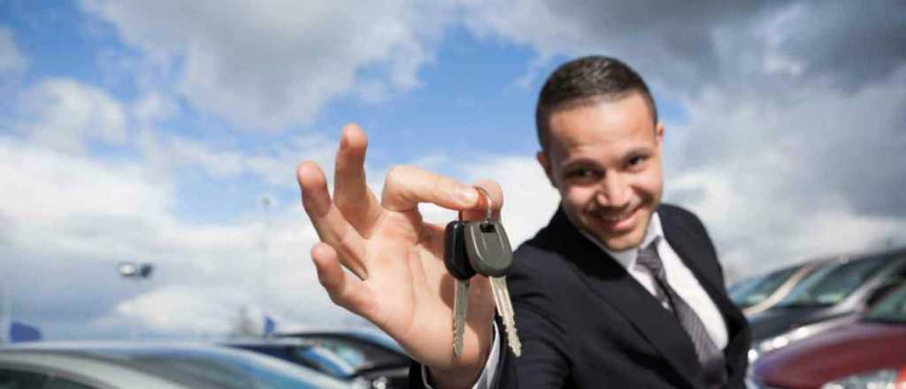 Pasos a seguir para comprar un auto usado y salir bien parado