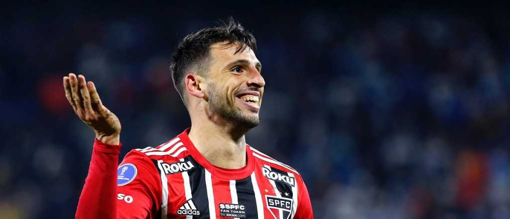 Video: ca&ntilde;o de lujo y golazo de Calleri al &aacute;ngulo