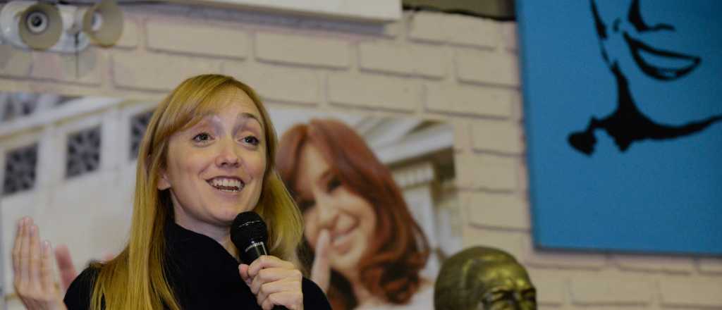 Falso: Anabel Fern&aacute;ndez Sagasti no va al gabinete