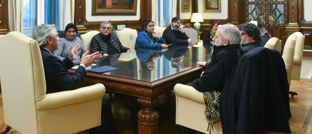 Antes de la marcha de este jueves, Alberto recibi&oacute; a movimientos sociales