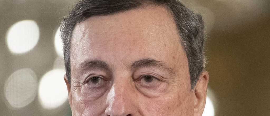 Renunció el premier italiano Draghi 