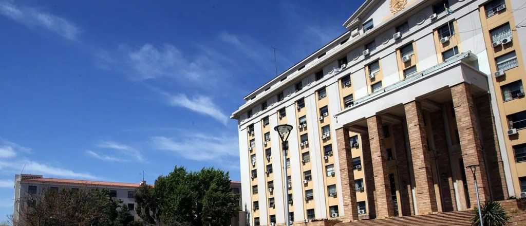 El aumento que recibirá un grupo de estatales en Mendoza