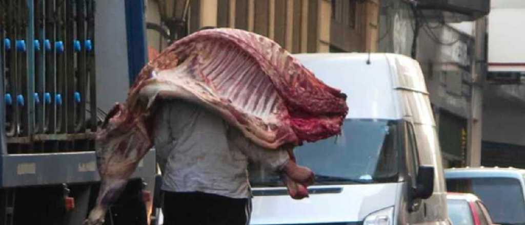 Robaron más de 100 kilos de carne en una carnicería de San Martín