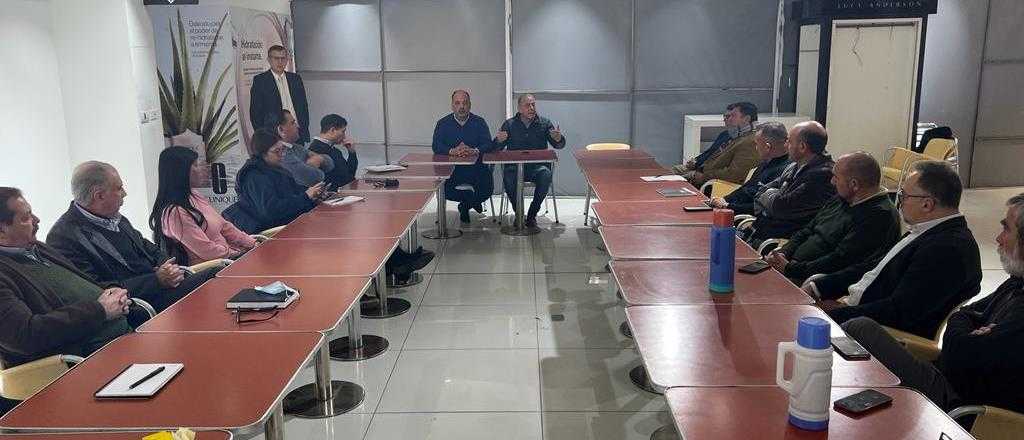 Seguridad y supermercados, previenen eventuales disturbios 