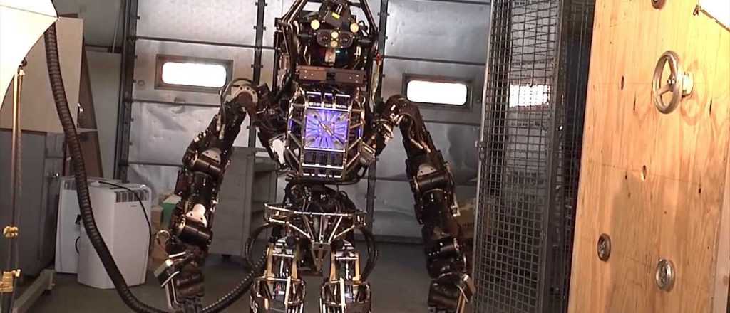 Video: el amenazador andar del robot de Google