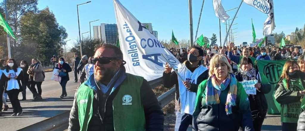 Podrían detener a Macho y otros dirigentes de ATE por los piquetes