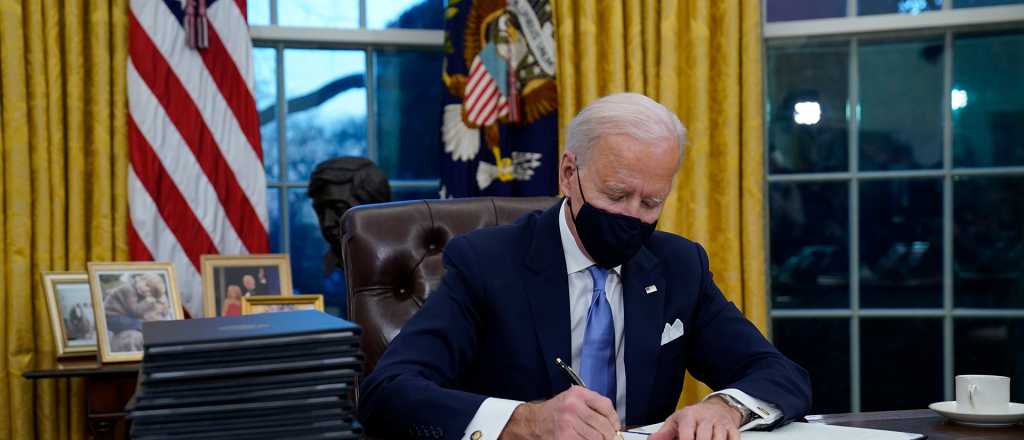 Biden firm&oacute; un decreto para garantizar el derecho al aborto