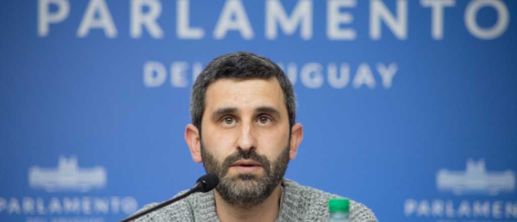 Pol&iacute;tico uruguayo dijo que Argentina est&aacute; mal porque est&aacute; lleno de argentinos