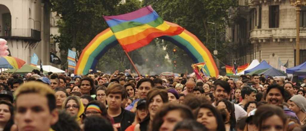 Por qu&eacute; se celebra hoy el d&iacute;a internacional del Turismo LGBTIQ+