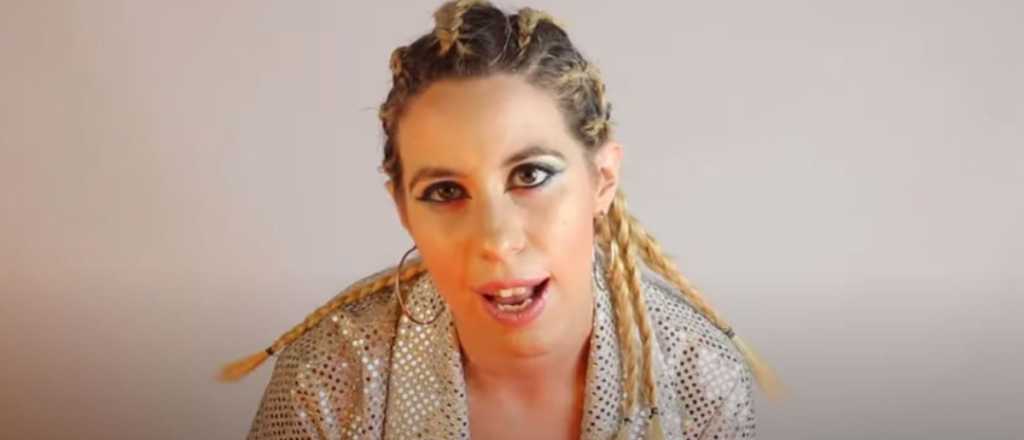 Desir&eacute;e, la joven atropellada en el Teatro Plaza, ya est&aacute; en su casa