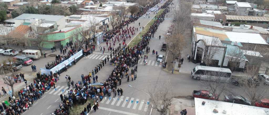 Volvi&oacute; el desfile de Monte Com&aacute;n a San Rafael